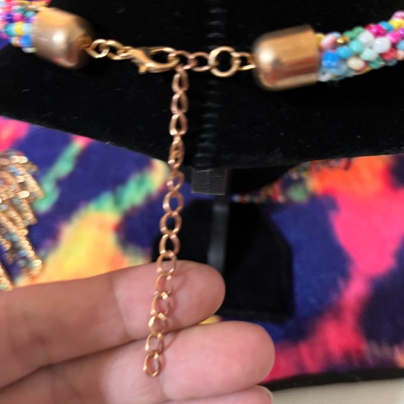 Beautiful Beaded Bib Necklace - Picture 6 of 8